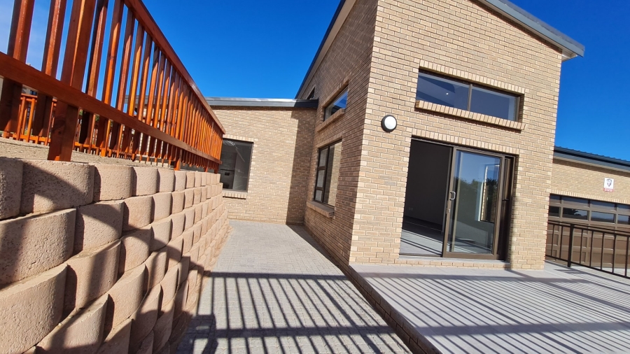 3 Bedroom Property for Sale in Dana Bay Western Cape